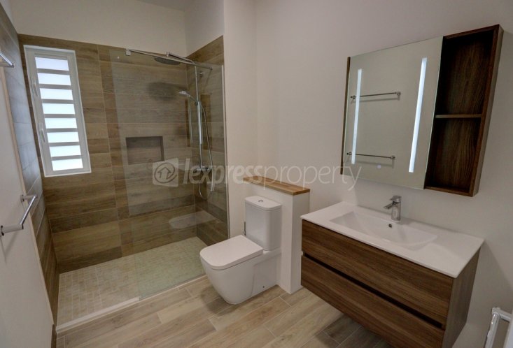 House / Villa - 3 Bedrooms - 230 m²