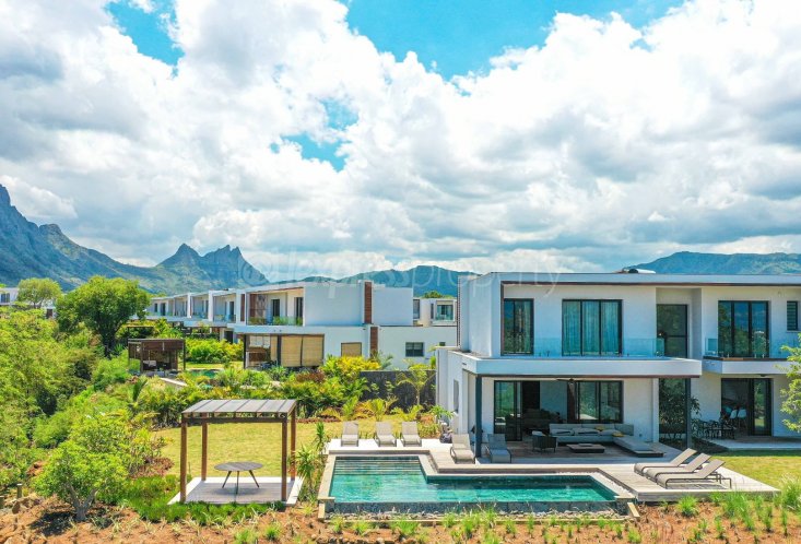 House / Villa - 3 Bedrooms - 250 m²