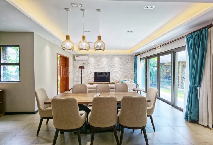 House / Villa - 3 Bedrooms - 255 m²