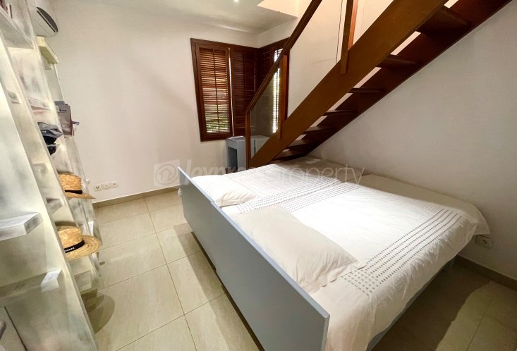 House / Villa - 3 Bedrooms - 300 m²