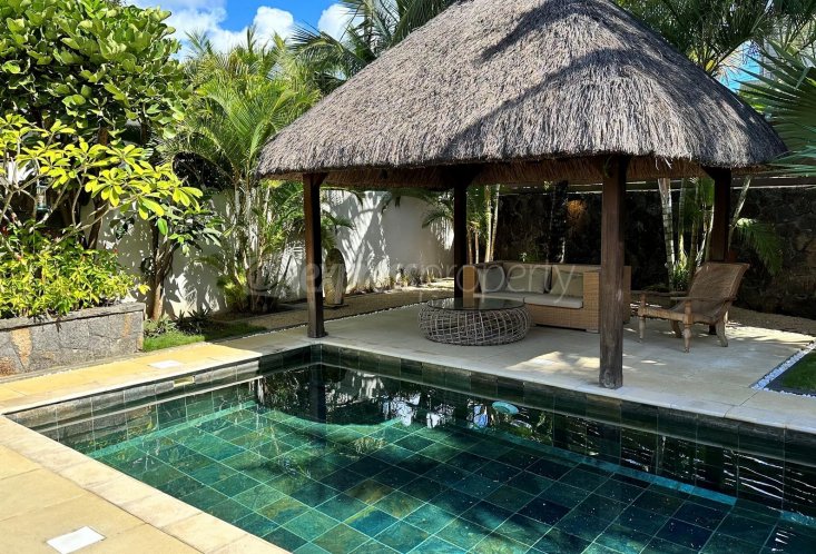 House / Villa - 3 Bedrooms - 324 m²