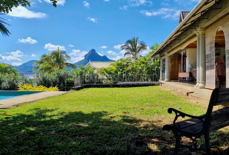 House / Villa - 3 Bedrooms - 390 m²