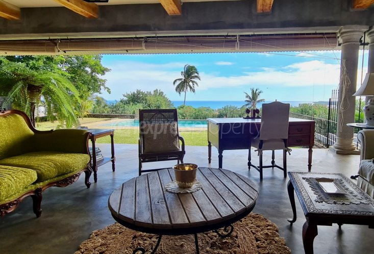 House / Villa - 3 Bedrooms - 390 m²