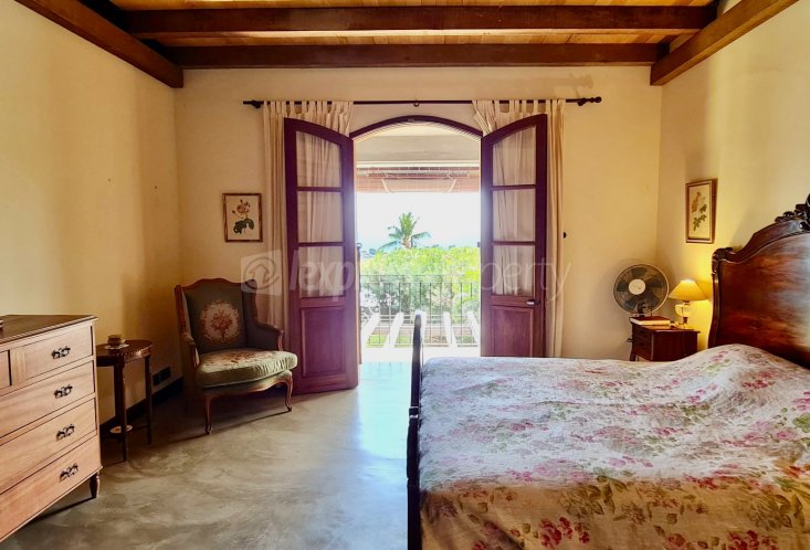 House / Villa - 3 Bedrooms - 390 m²