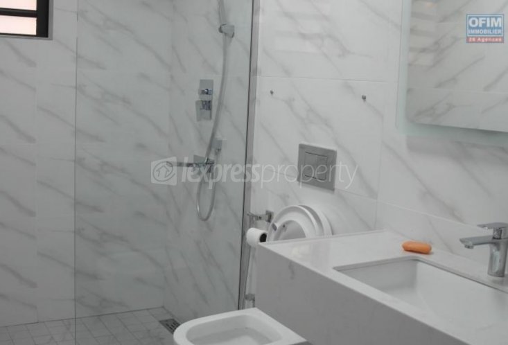 House / Villa - 4 Bedrooms - 245 m²