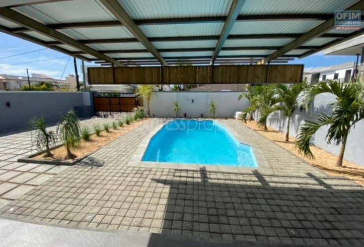 House / Villa - 4 Bedrooms - 245 m²