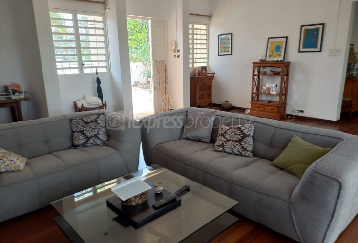 House / Villa - 4 Bedrooms - 275 m²