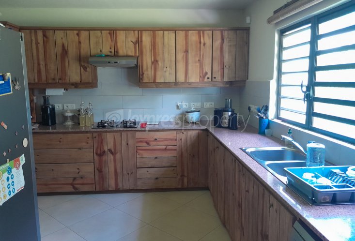 House / Villa - 4 Bedrooms - 300 m²