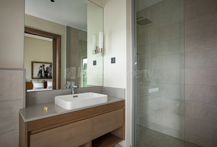 House / Villa - 4 Bedrooms - 444 m²