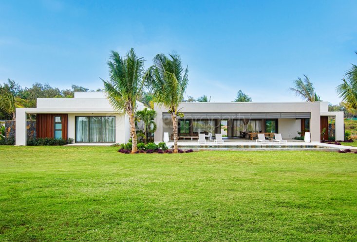 House / Villa - 4 Bedrooms - 444 m²