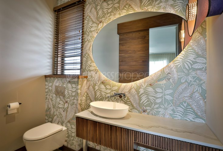 House / Villa - 4 Bedrooms - 445 m²