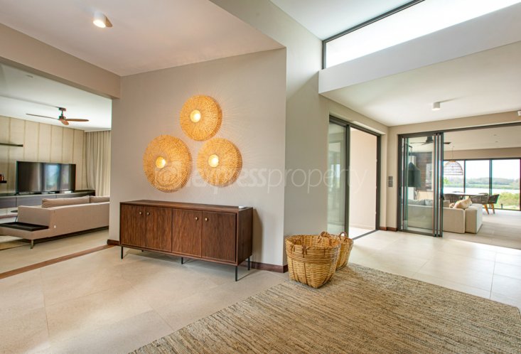 House / Villa - 4 Bedrooms - 445 m²