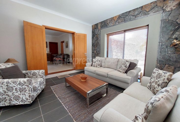 House / Villa - 4 Bedrooms - 586 m²