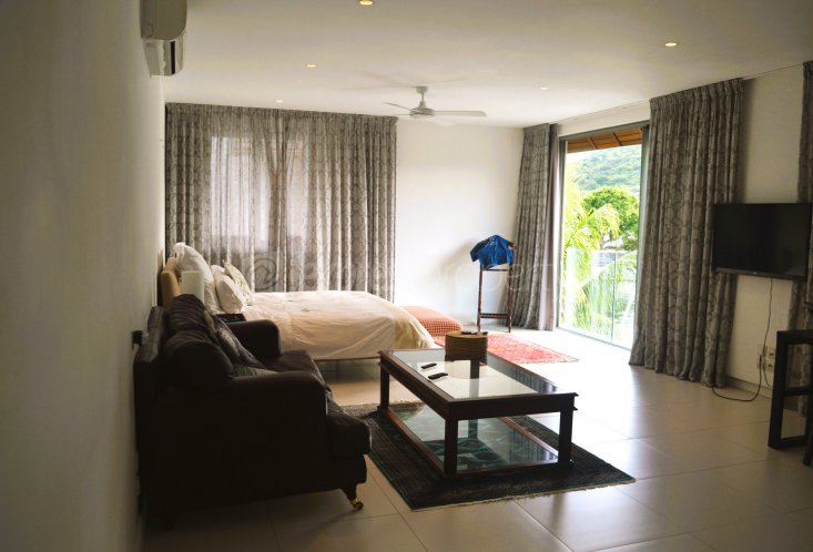 House / Villa - 5 Bedrooms - 360 m²
