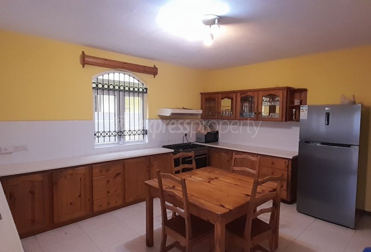 House / Villa - 5 Bedrooms - 412 m²