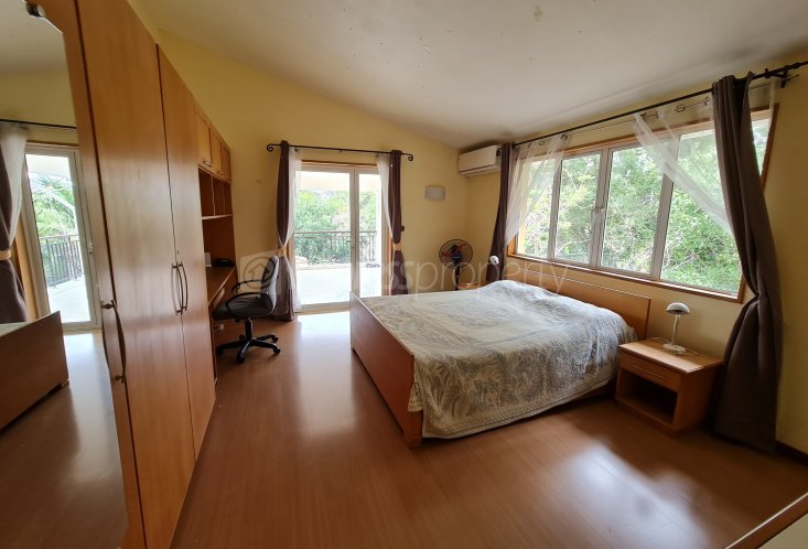 House / Villa - 5 Bedrooms - 600 m²