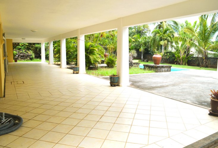 House / Villa - 5 Bedrooms - 600 m²