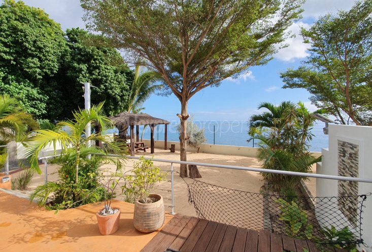 House / Villa - 9 Bedrooms - 495 m²