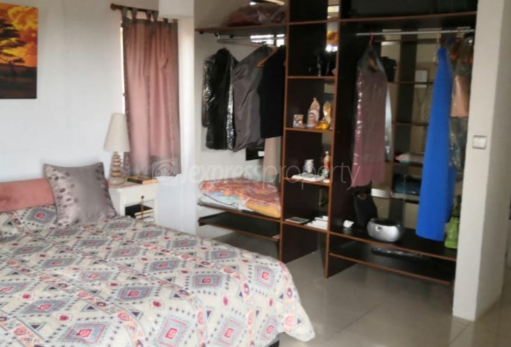 Maison/Villa - 2 chambres - 2000 p²