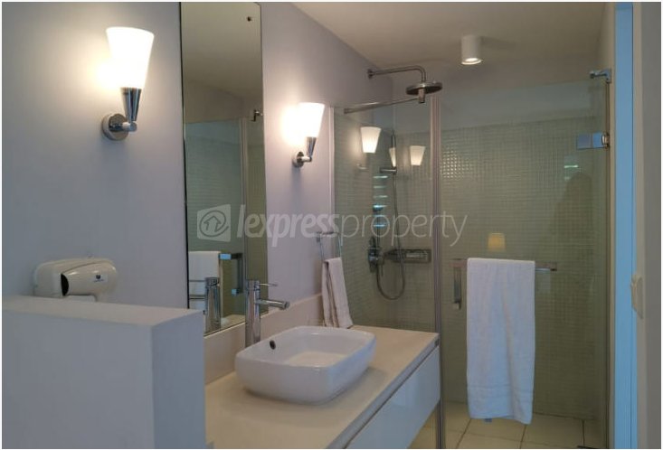 Maison/Villa - 3 chambres - 160 m²