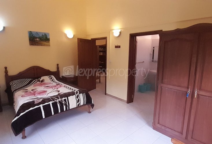 Maison/Villa - 3 chambres - 183 m²