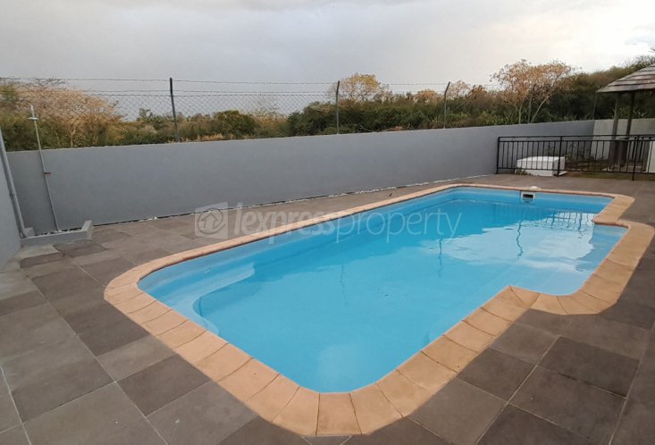 Maison/Villa - 3 chambres - 183 m²