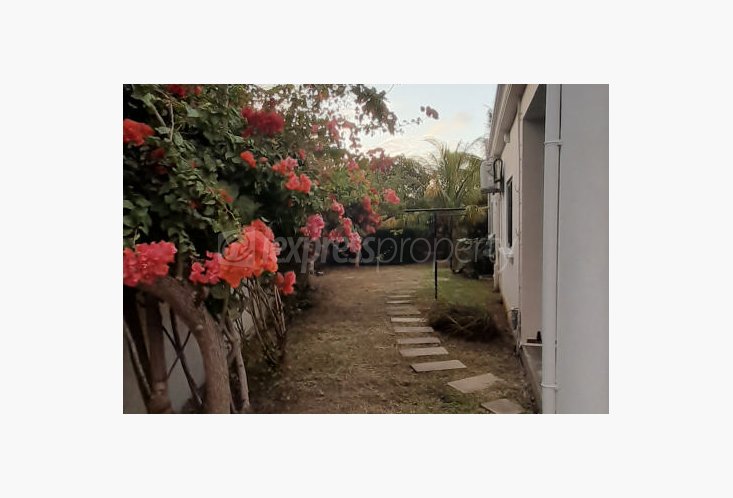 Maison/Villa - 3 chambres - 183 m²