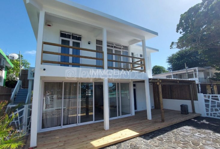 Maison/Villa - 3 chambres - 1900 p²
