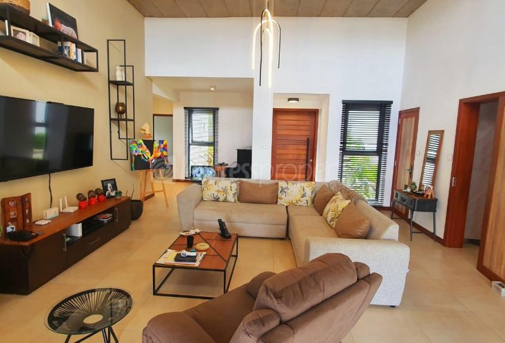 Maison/Villa - 3 chambres - 202 m²