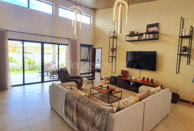 Maison/Villa - 3 chambres - 202 m²