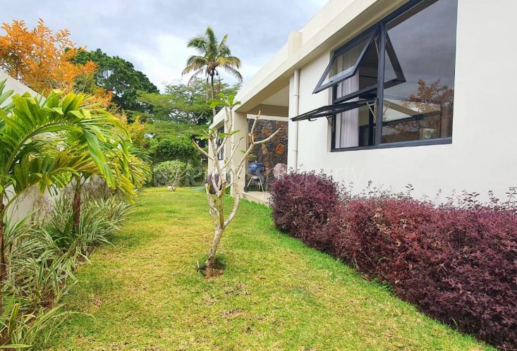 Maison/Villa - 3 chambres - 202 m²