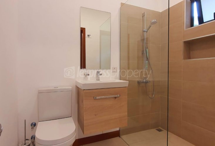 Maison/Villa - 3 chambres - 202 m²