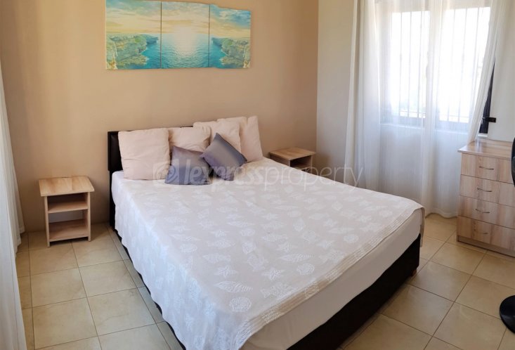 Maison/Villa - 3 chambres - 260 m²
