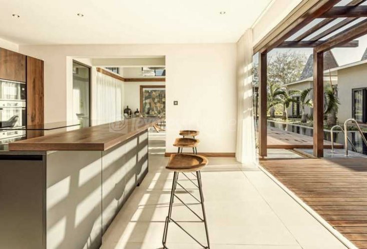 Maison/Villa - 3 chambres - 282 m²