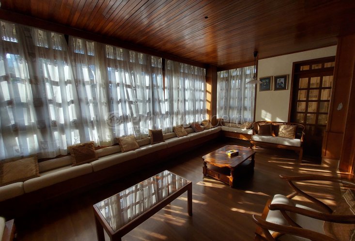 Maison/Villa - 3 chambres - 465 m²
