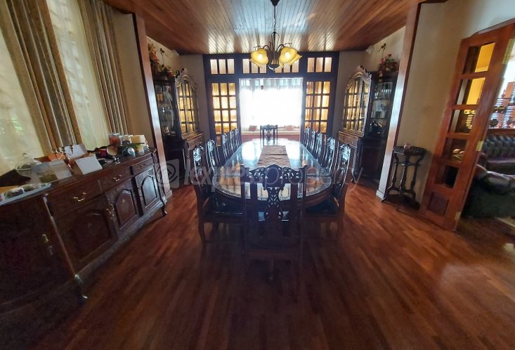 Maison/Villa - 3 chambres - 465 m²