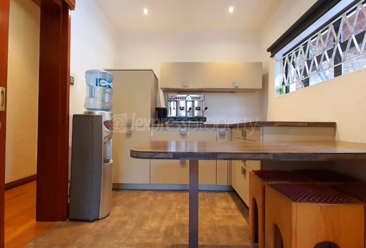 Maison/Villa - 3 chambres - 475 m²
