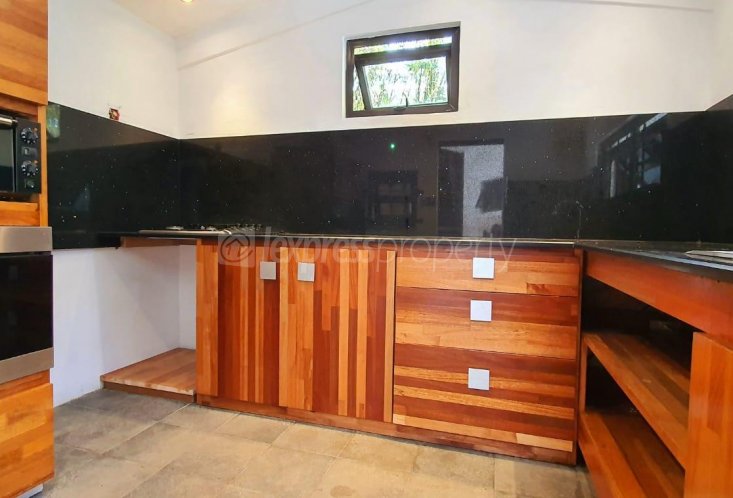Maison/Villa - 3 chambres - 475 m²