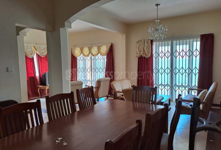 Maison/Villa - 4 chambres - 148 m²