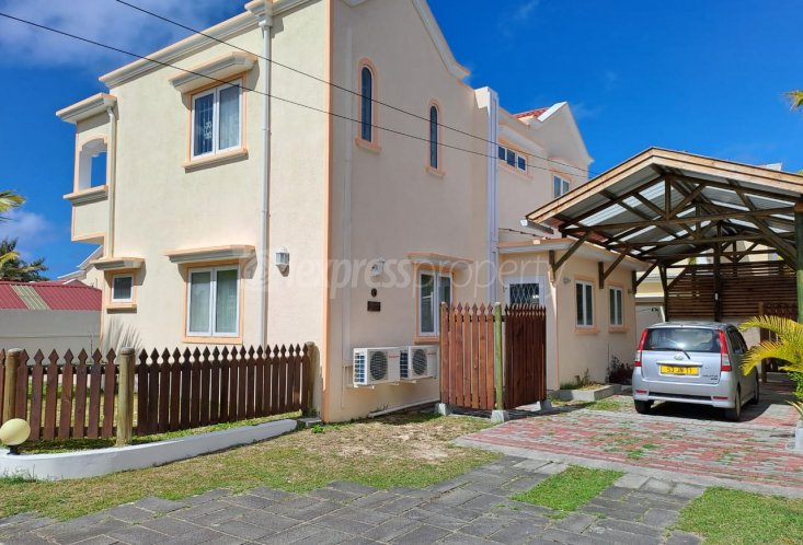Maison/Villa - 4 chambres - 148 m²