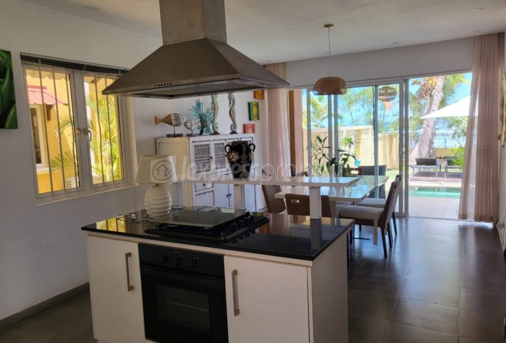 Maison/Villa - 4 chambres - 1718 p²