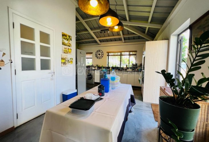 Maison/Villa - 4 chambres - 249 m²