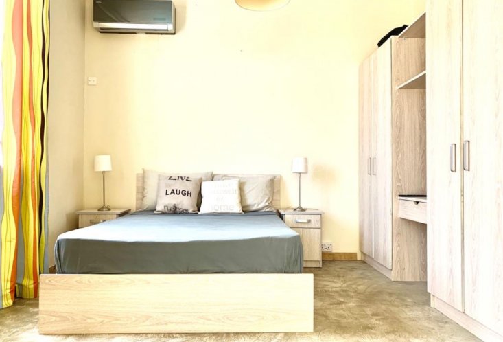 Maison/Villa - 4 chambres - 251 m²