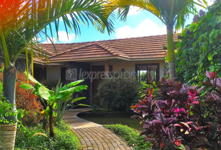 Maison/Villa - 4 chambres - 254 m²