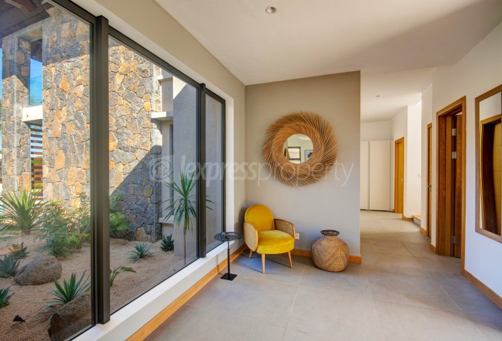 Maison/Villa - 4 chambres - 396 m²