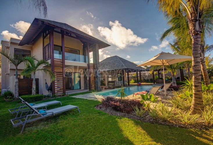 Maison/Villa - 4 chambres - 396 m²
