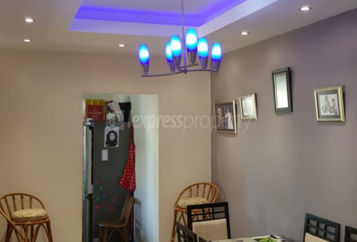 Maison/Villa - 4 chambres - 465 m²