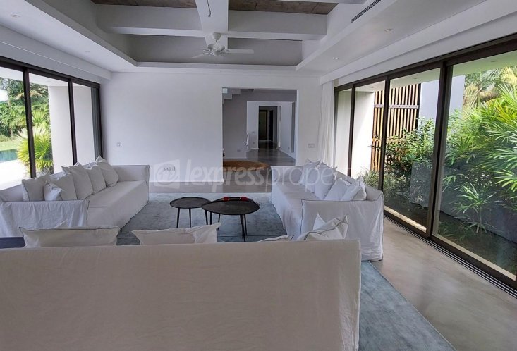 Maison/Villa - 4 chambres - 500 m²