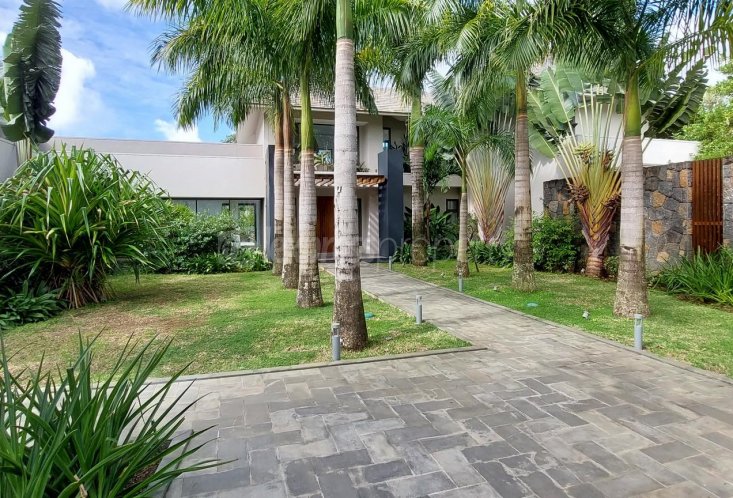 Maison/Villa - 4 chambres - 500 m²