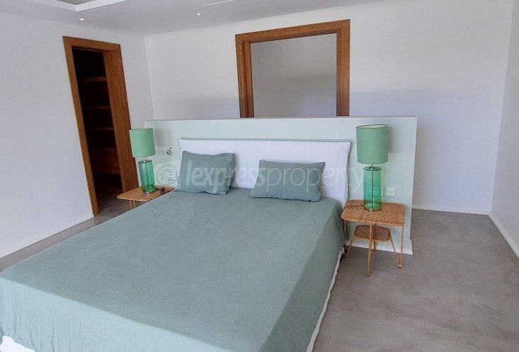 Maison/Villa - 4 chambres - 500 m²